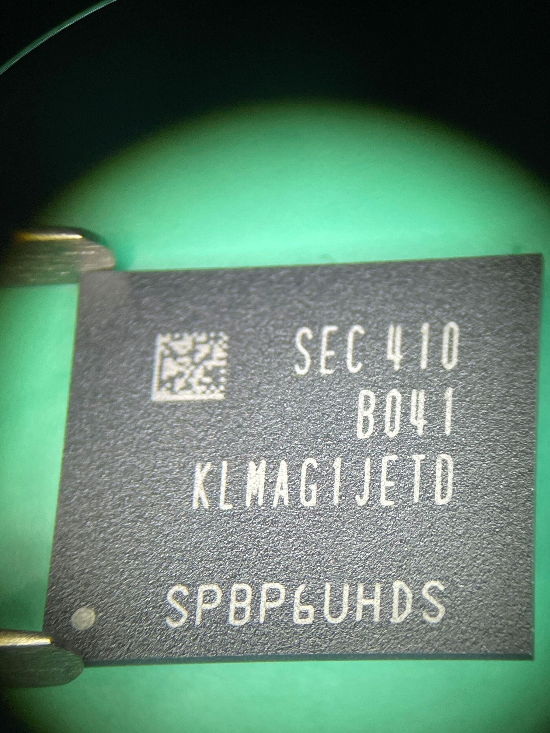 KLMAG1JETD-B041